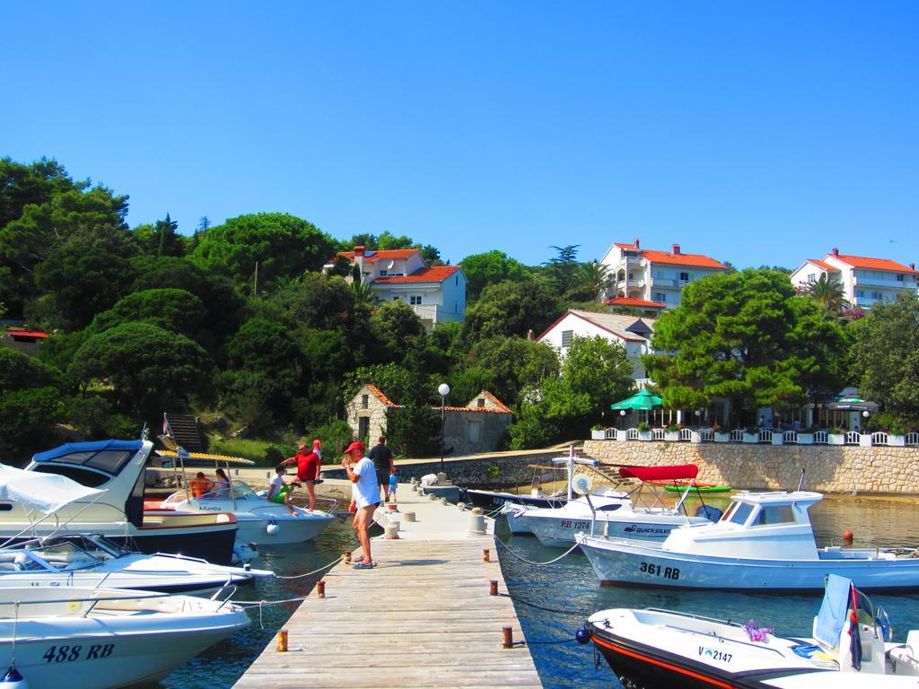 Villa Lucija 라브 외부 사진