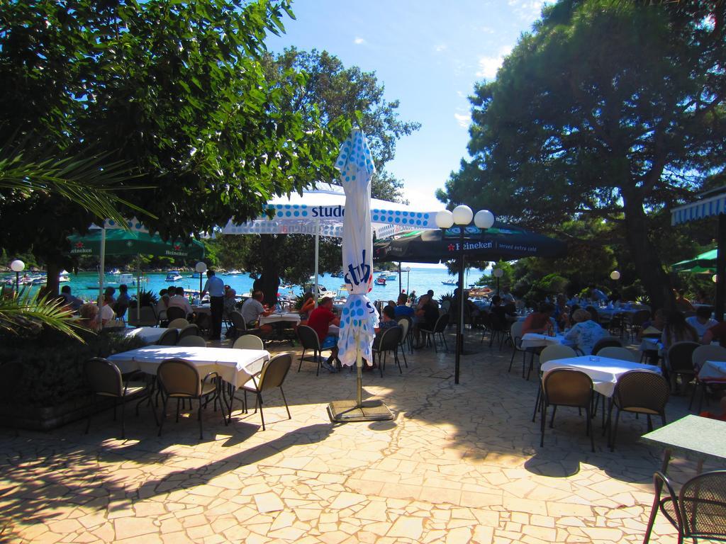 Villa Lucija 라브 외부 사진