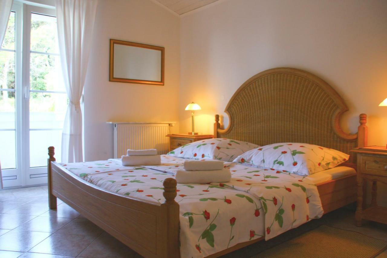 Villa Lucija 라브 외부 사진